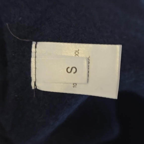 Celtic & Co Navy Turtleneck Sweater Top - Picture 5 of 8